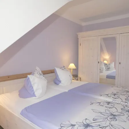 Wo 15 Im 2 Og Haus Stranddistel Zingst, Komfortable Fewo Fur 4 Pers Mit Wlan 아파트